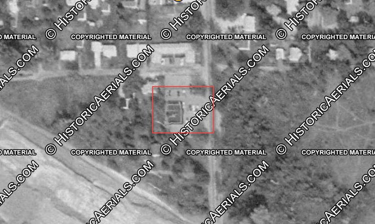 Barhops Drive-In - 1973 Aerial Photo (newer photo)